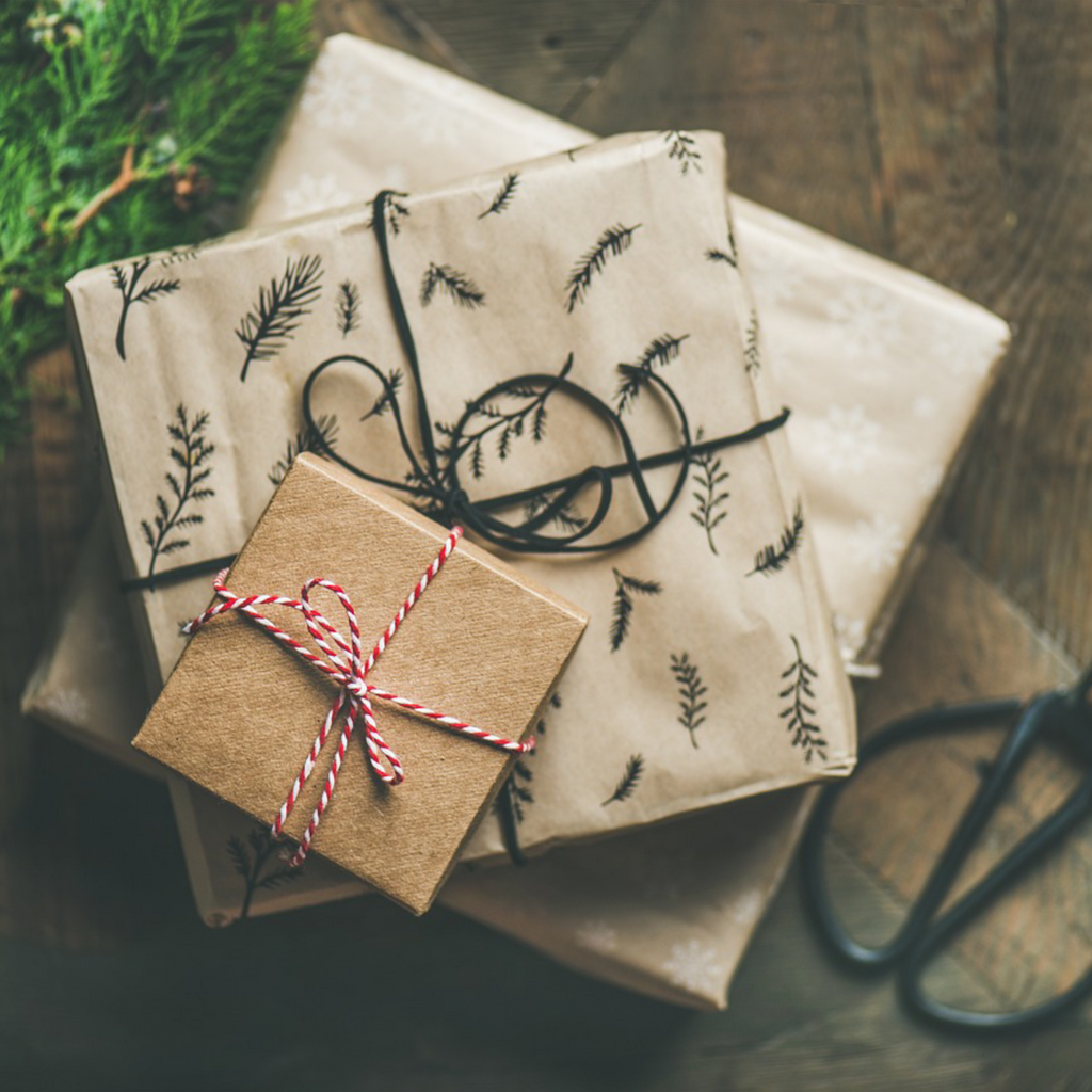 Our 2022 Plastic-Free Holiday Gift Guide is here!