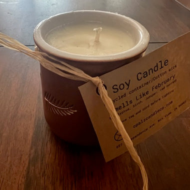 Soy candle - in Gold La Fermiere pot - Smells LIke February